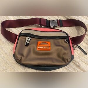 MARC JACOBS multi colored belt bag . So useful for travel and hands free use.